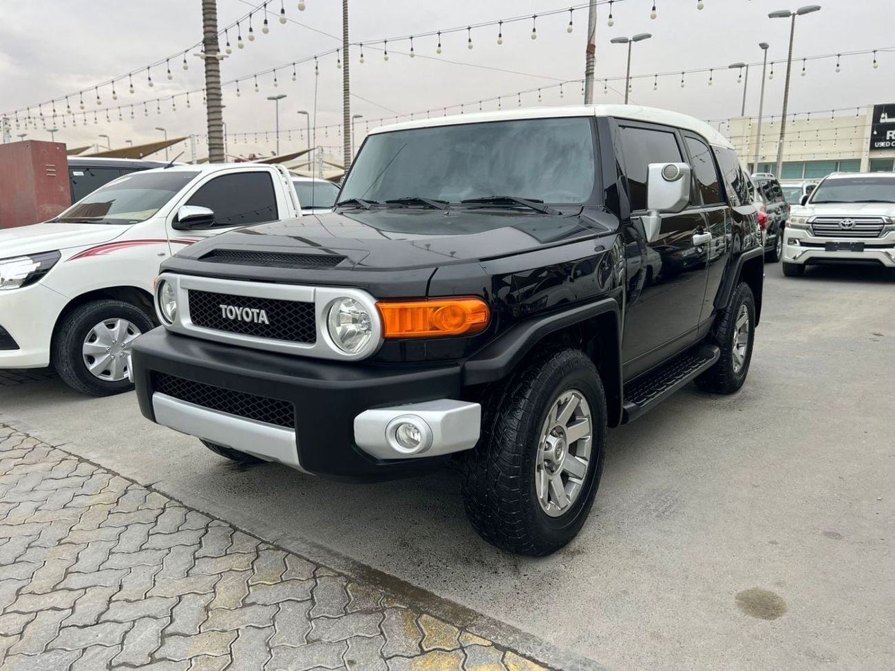 تويوتا إف جي كروزر Std 4.0L (270 HP)