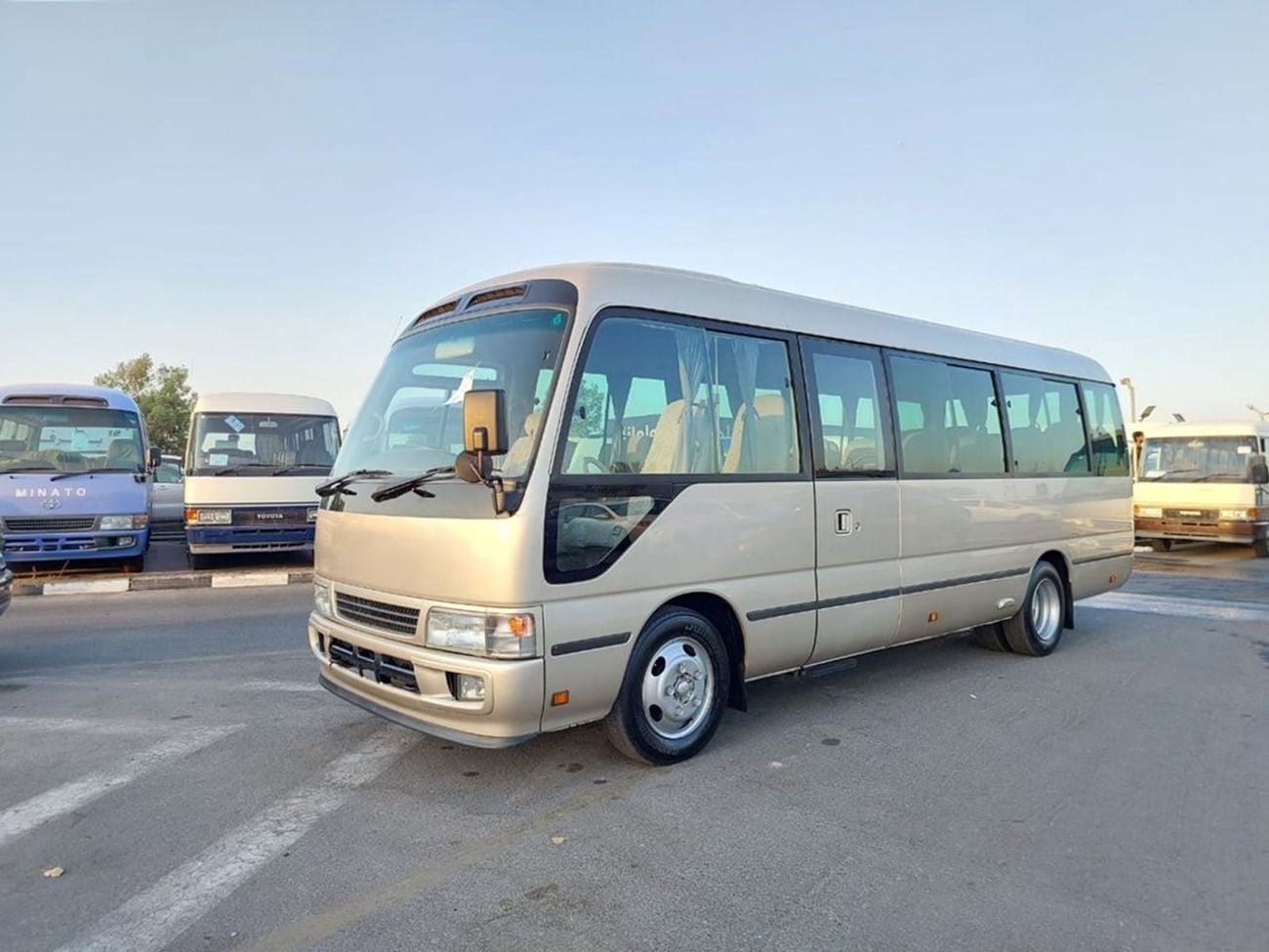 Toyota Coaster TOYOTA COASTER BUS RHD 2006 MODEL 4.0 L DIESEL AUTOMATIC(PM01152)