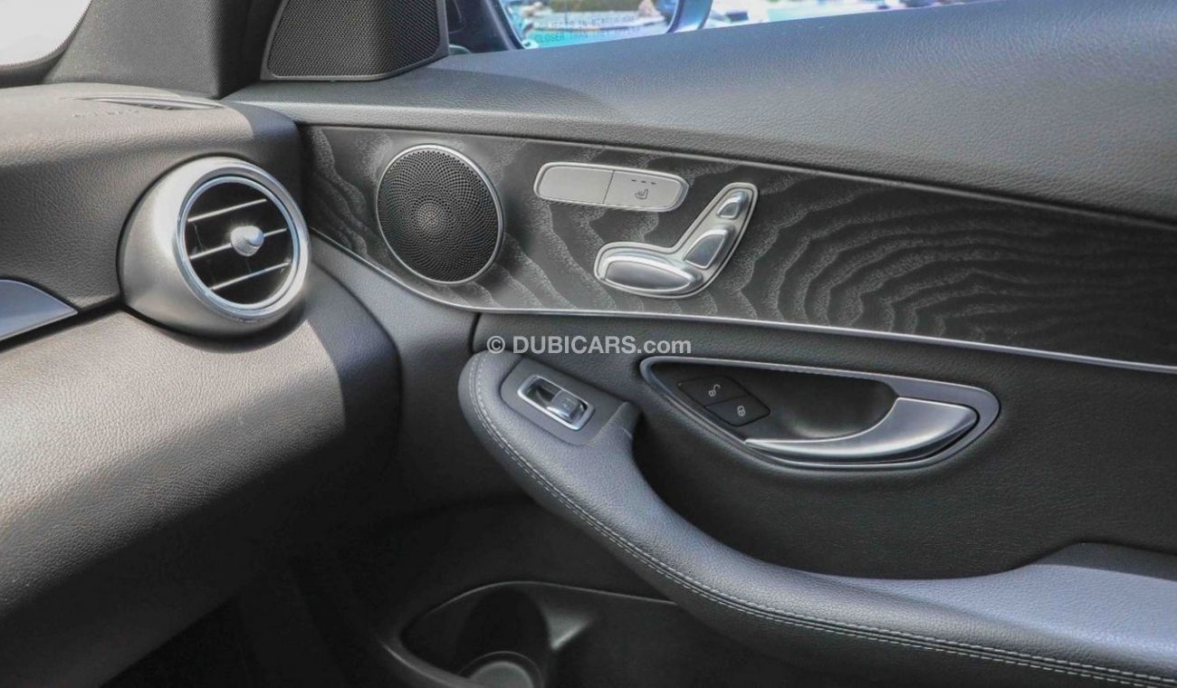 Mercedes-Benz C 300 AMG 4MATIC/LOW MILEAGE/FULL SERVICE HISTORY