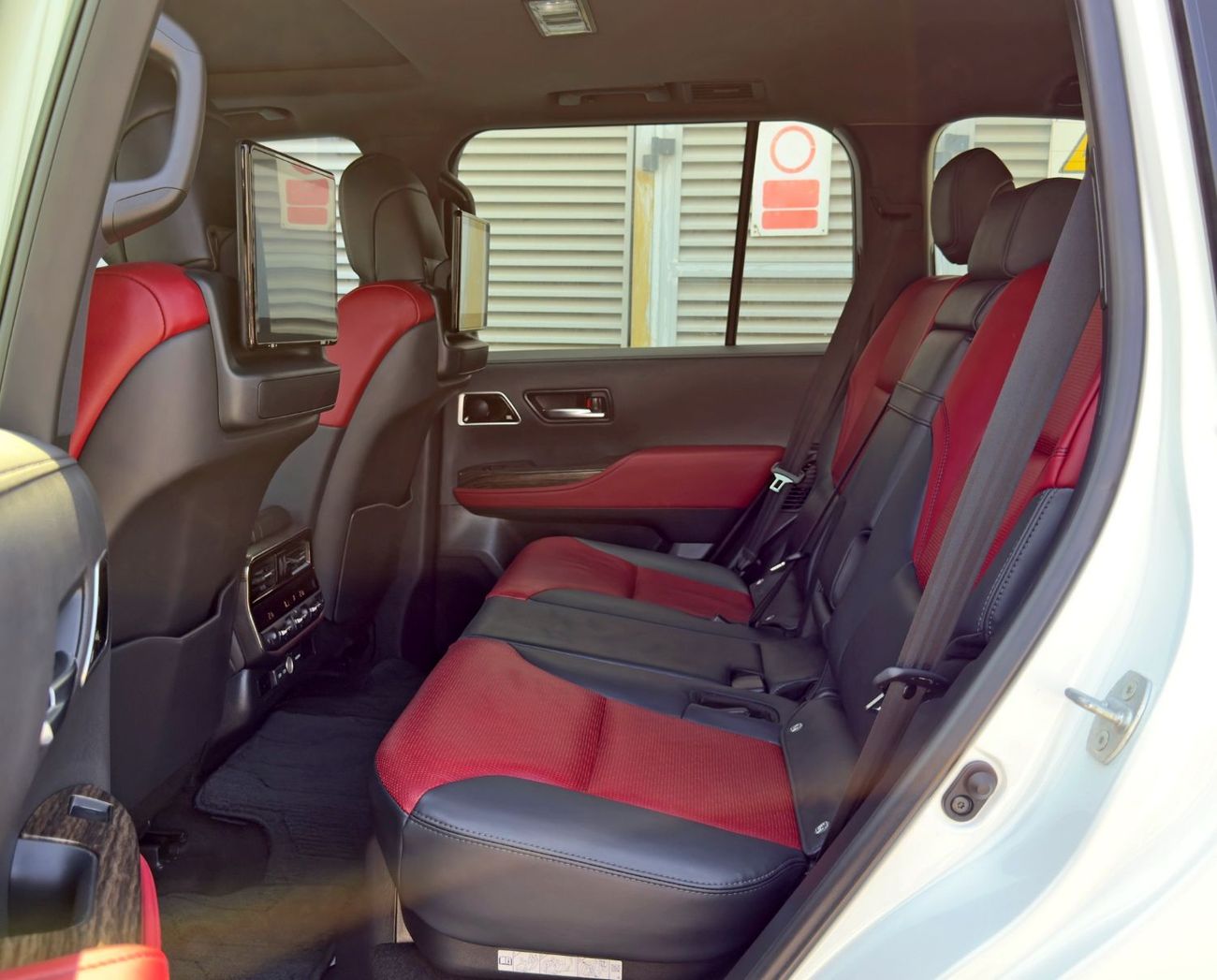 Toyota Land Cruiser VXR 3.5L