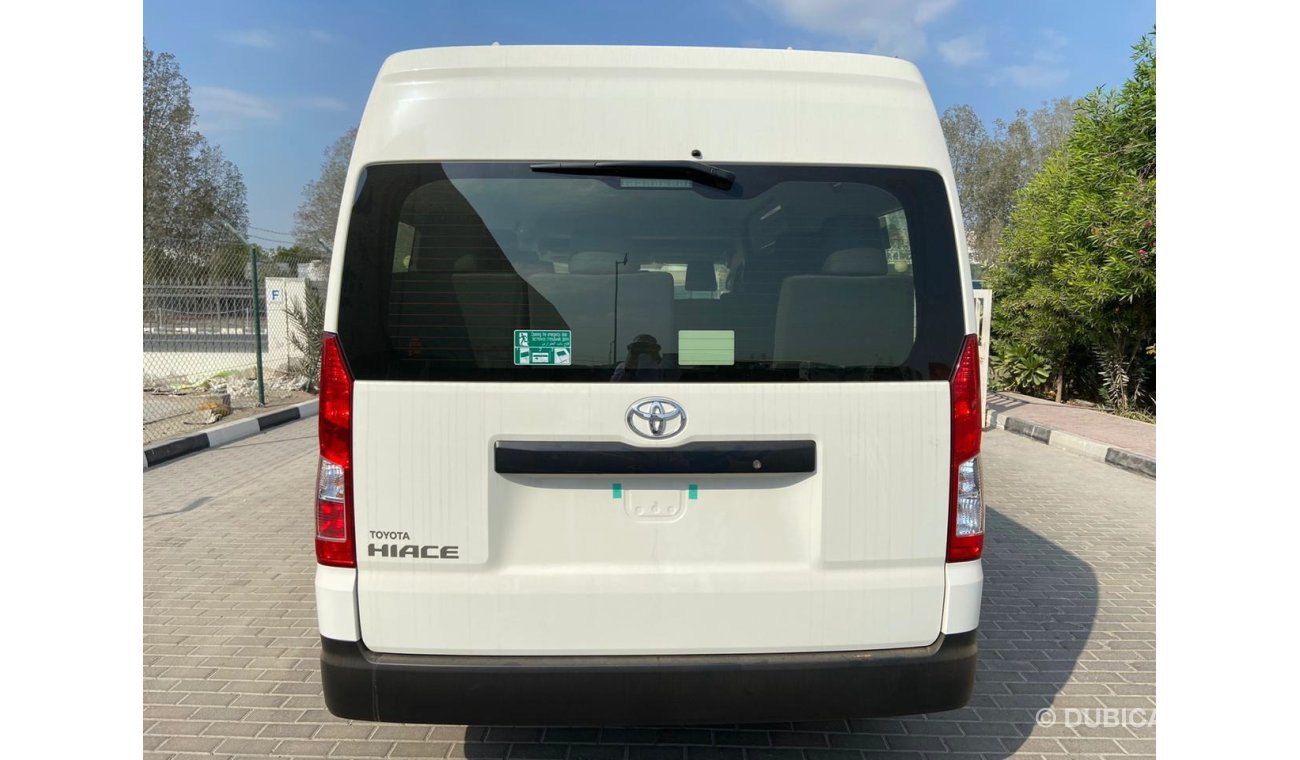 Toyota Hiace 3.5 COMMUTER MID GASOLINE 13 STR 6MT