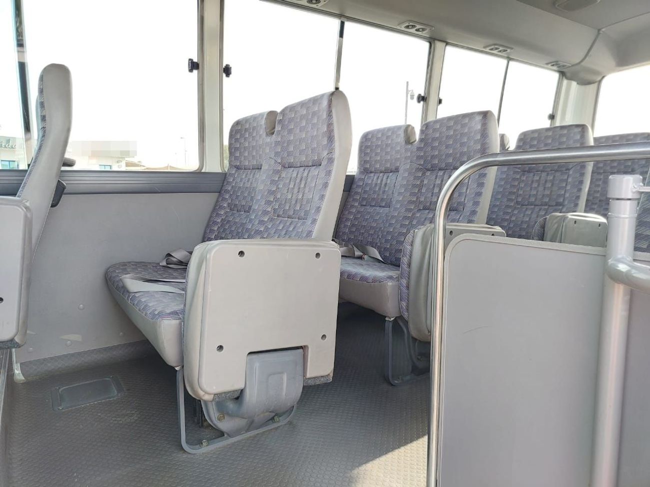 نيسان سيفيليان NISSAN CIVILIAN BUS RHD 2003 MODEL 4.1 L DIESEL AUTOMATIC(PM20798)