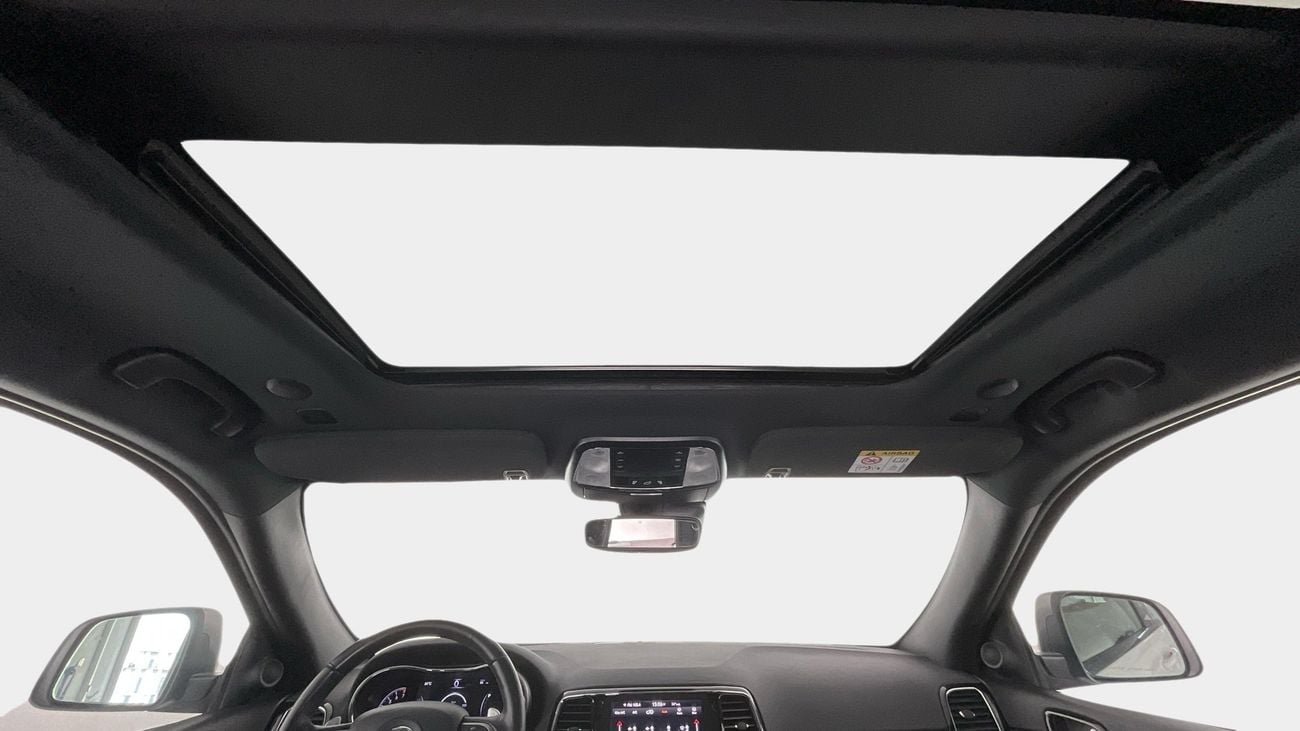 جيب جراند شيروكي 3.6 80TH ANNIVERSARY 4WD AUTO | شامل الضمان | 0 ﺪﻔﻋﺓ ﺃﻮﻟﻯ