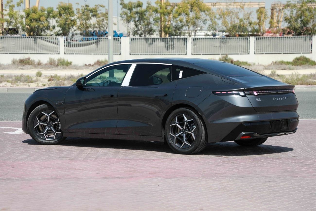 Lynk & Co Z10 2024 LYNK & CO Z10 MAX - GREY inside BROWN | Export Price