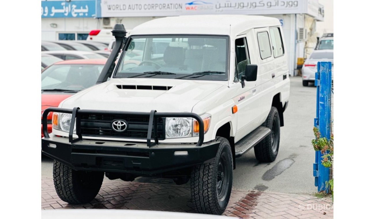 Toyota Land Cruiser Hard Top