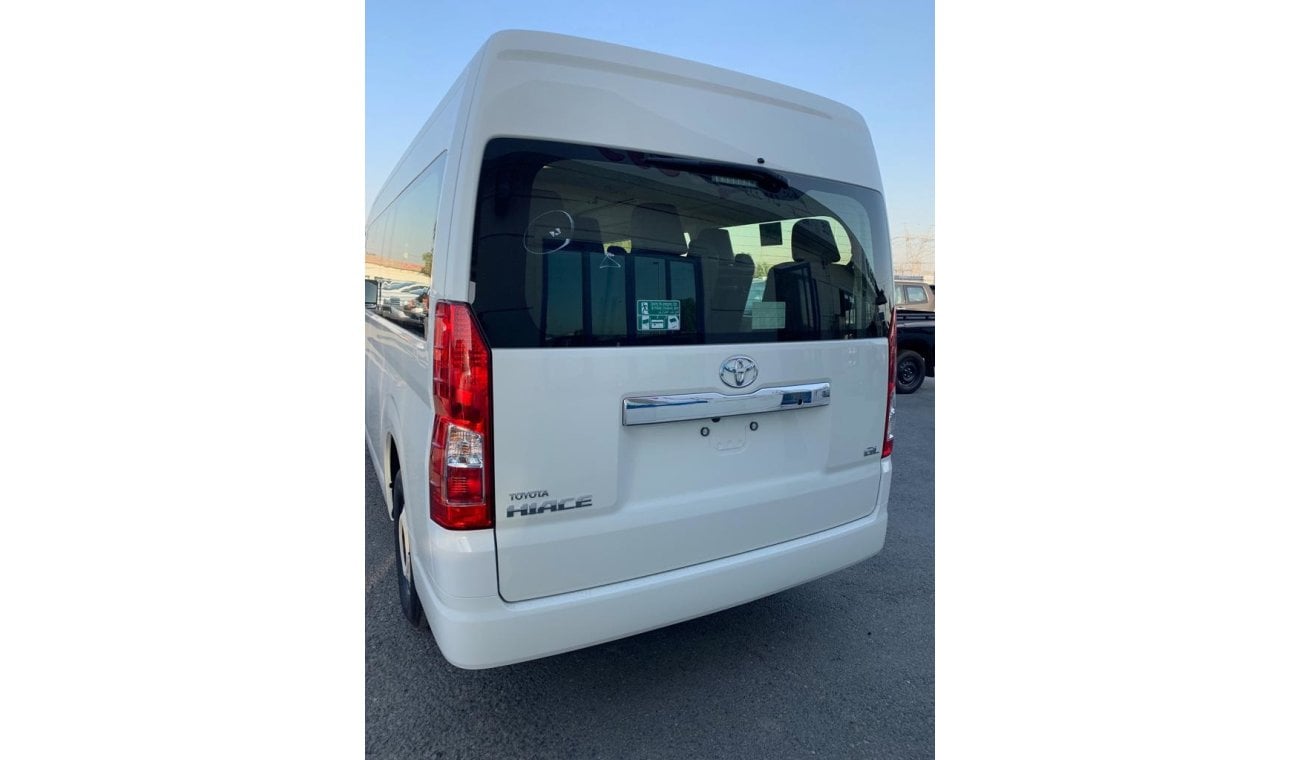 Toyota Hiace 13seats