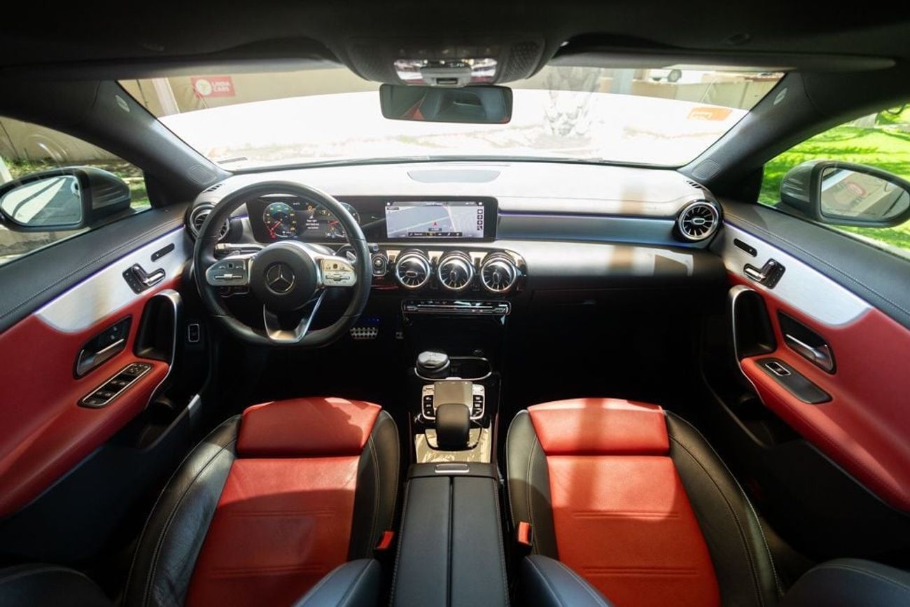 Mercedes-Benz CLA 250 Premium + 2.0L