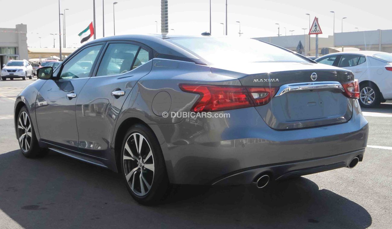 Nissan Maxima SV