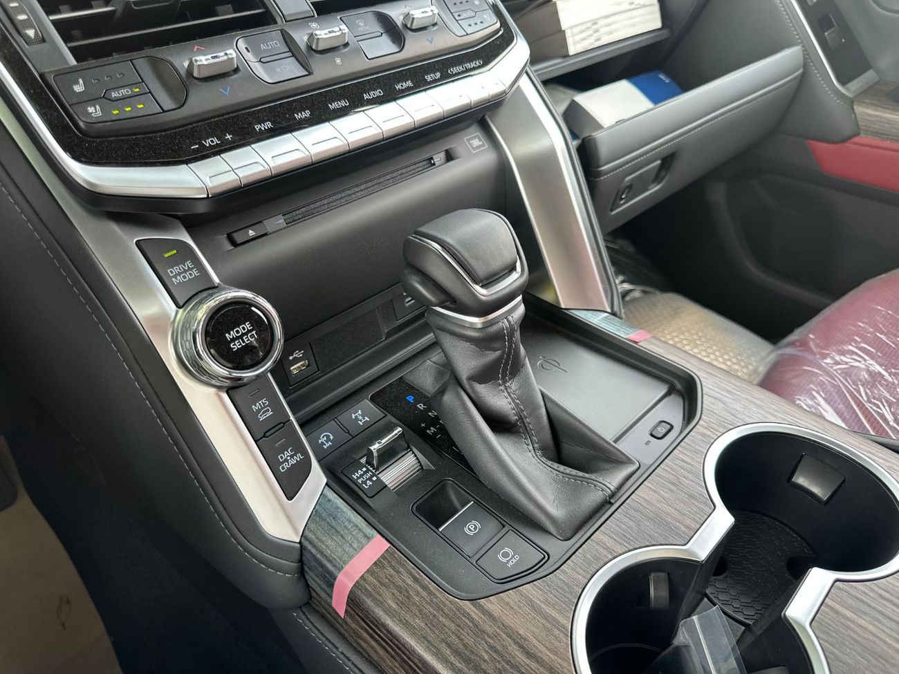 تويوتا لاند كروزر 2024 LC300 VXR 3.3 DSL