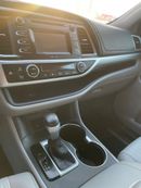 تويوتا هايلاندر 2015 Toyota Highlander LE+ 4x4 AWD - Trunk Auto Rear CAM - 7 Seater -