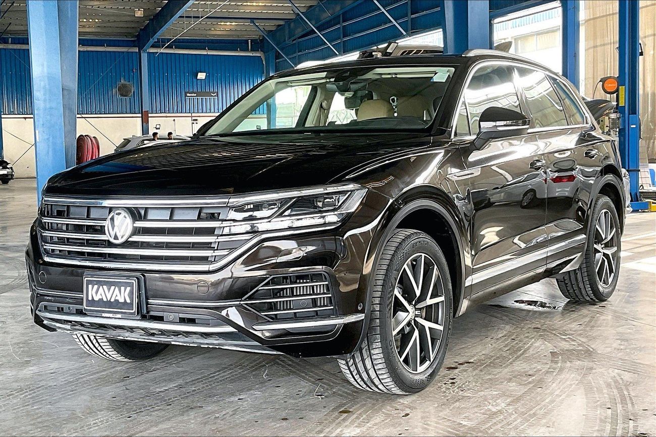 Volkswagen Touareg Highline | Guaranteed Warranty | 0 Down Payment