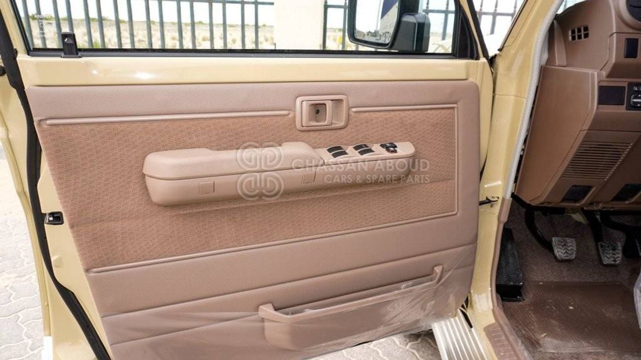 Toyota Land Cruiser 70 LC 76 Hard Top 4.0L
