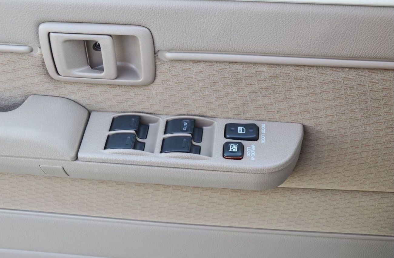 Toyota Land Cruiser TOYOTA LAND CRUISER 76 4.0L V6 4WD MT 5DOOR SUV 2024