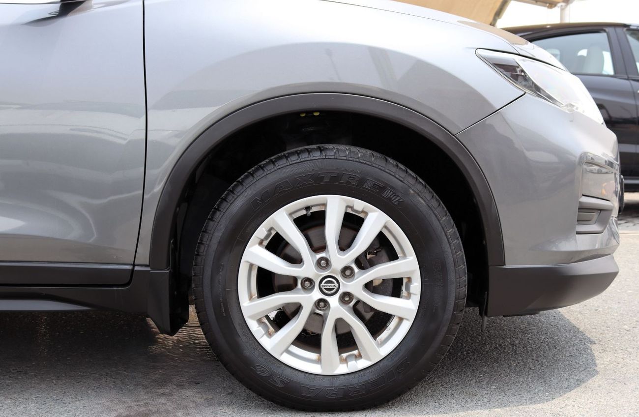 Nissan XTrail ACCICENTS FREE - GCC - PERFECT CONDITION INSIDE OUT - BASE