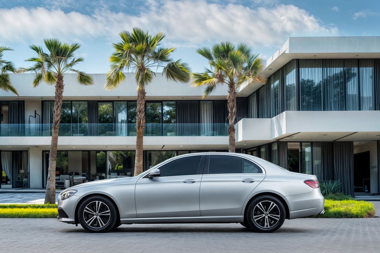 مرسيدس بنز E300 E300 | 2,350 P.M | 0% Downpayment | Under Warranty | Pristine!