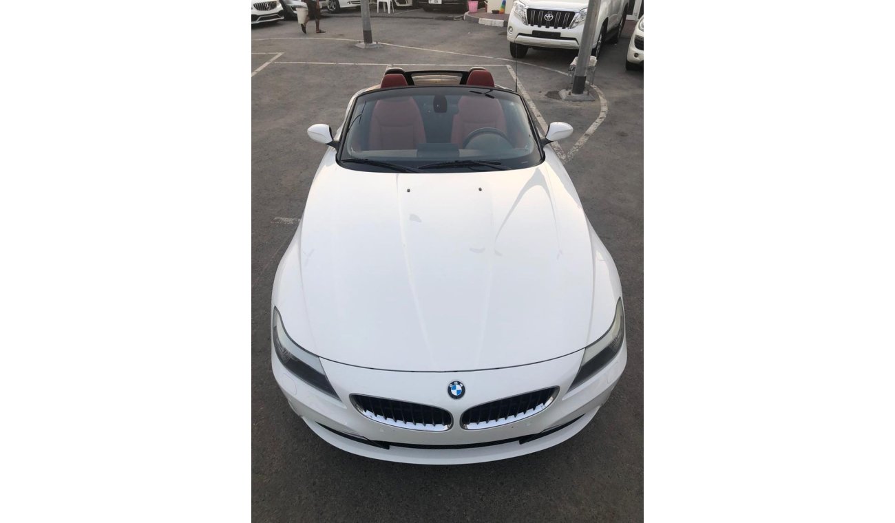 BMW Z4 Bmw Z4 model 2010 GCC car prefect condition full option low mileage excellent sound system low milea