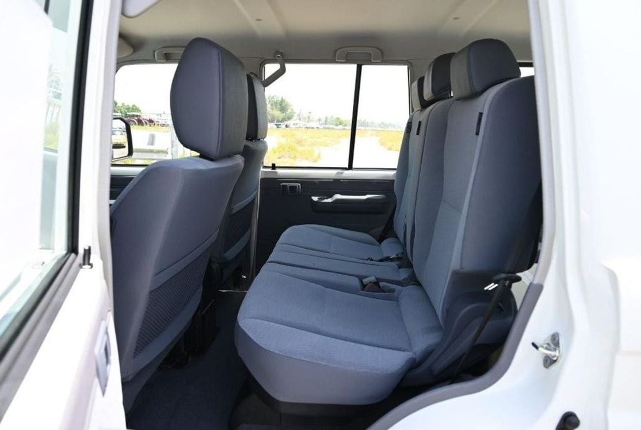 Toyota Land Cruiser 70 76 V6 4.0L Petrol 4WD Manual