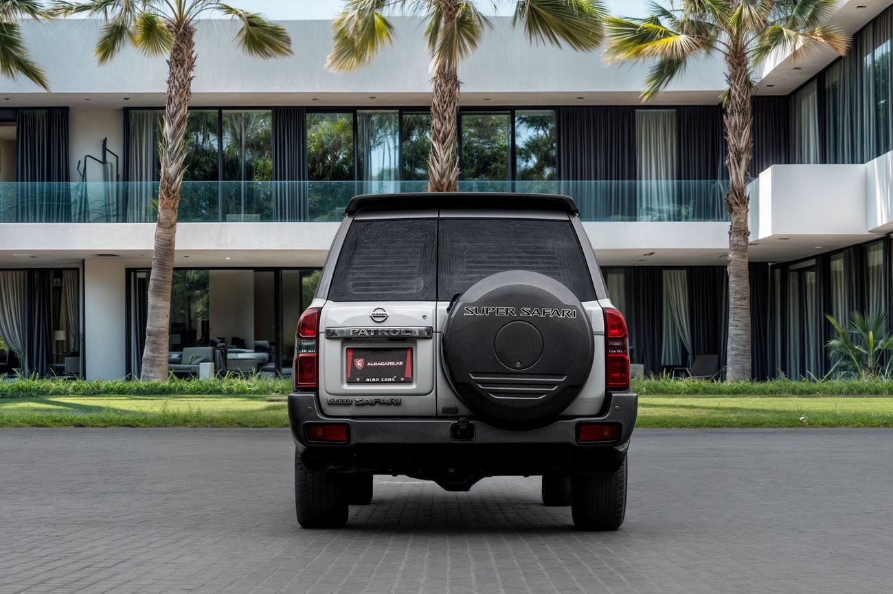 نيسان باترول سفاري Patrol Safari | 2,938 P.M | 0% Downpayment | WARRANTY | PRISTINE | LOW KM!