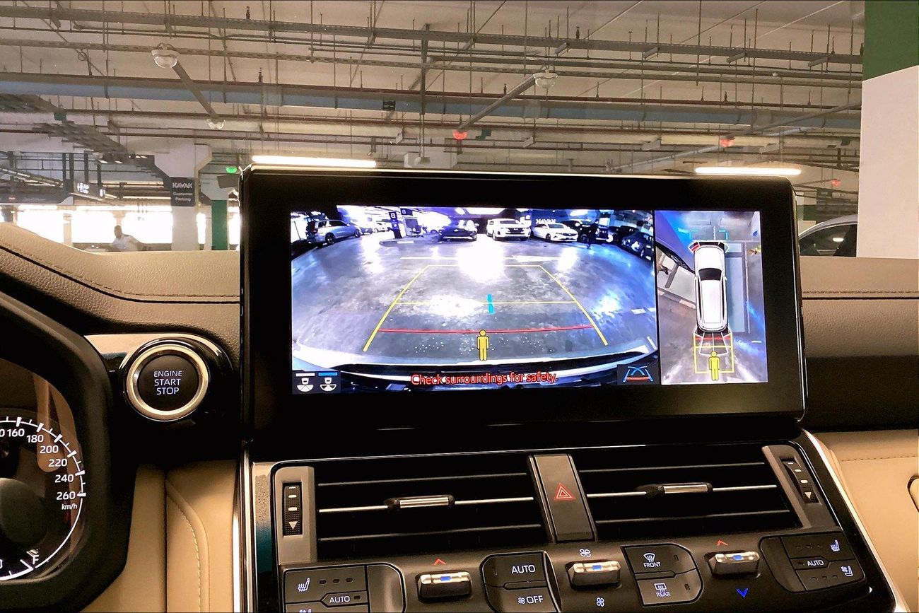 Toyota Land Cruiser VXR | National Day Celebration | Guaranteed Warranty | 0 Down Payment