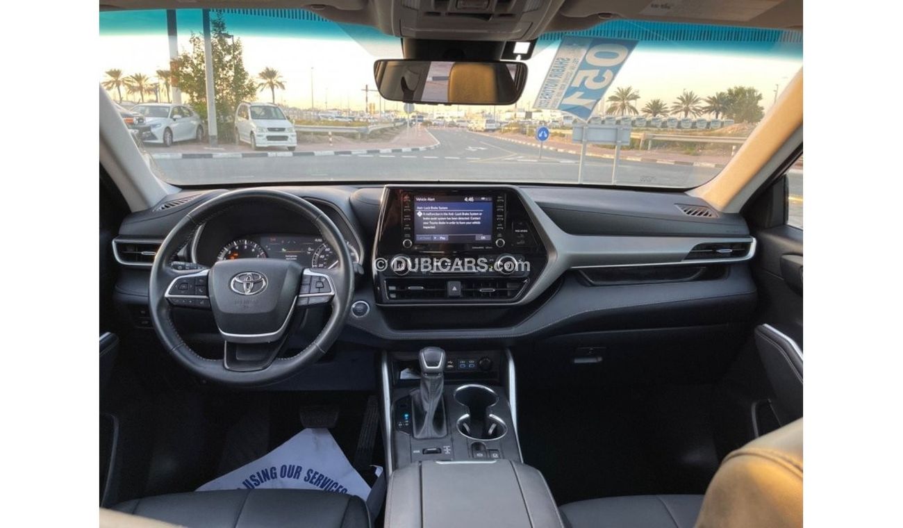 Toyota Highlander 2022 TOYOTA HIGHLANDER XLE 4x4 IMPORTED FROM USA