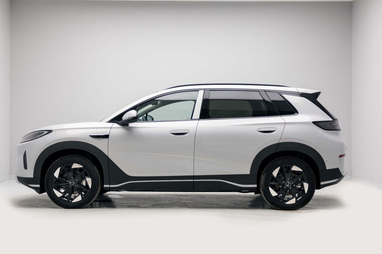 BYD Sealion 05 Flagship Intelligent - Sea White Inside Black Grey | Export Only