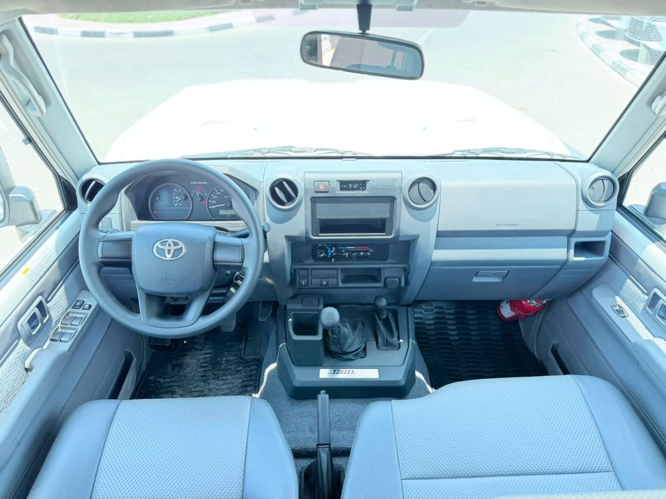 تويوتا لاند كروزر 70 LC 78 HARDTOP 2.8L AT