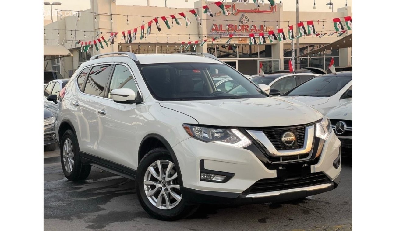 Nissan Rogue 2018 model, imported from America, full option, no sunroof, 4 cylinders, automatic transmission, odo