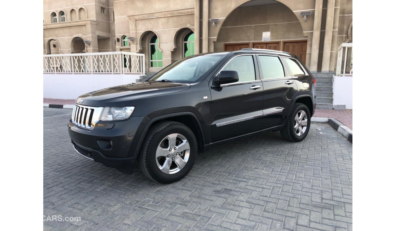 جيب جراند شيروكي GRAND CHEROKE LIMITED V6 GCC