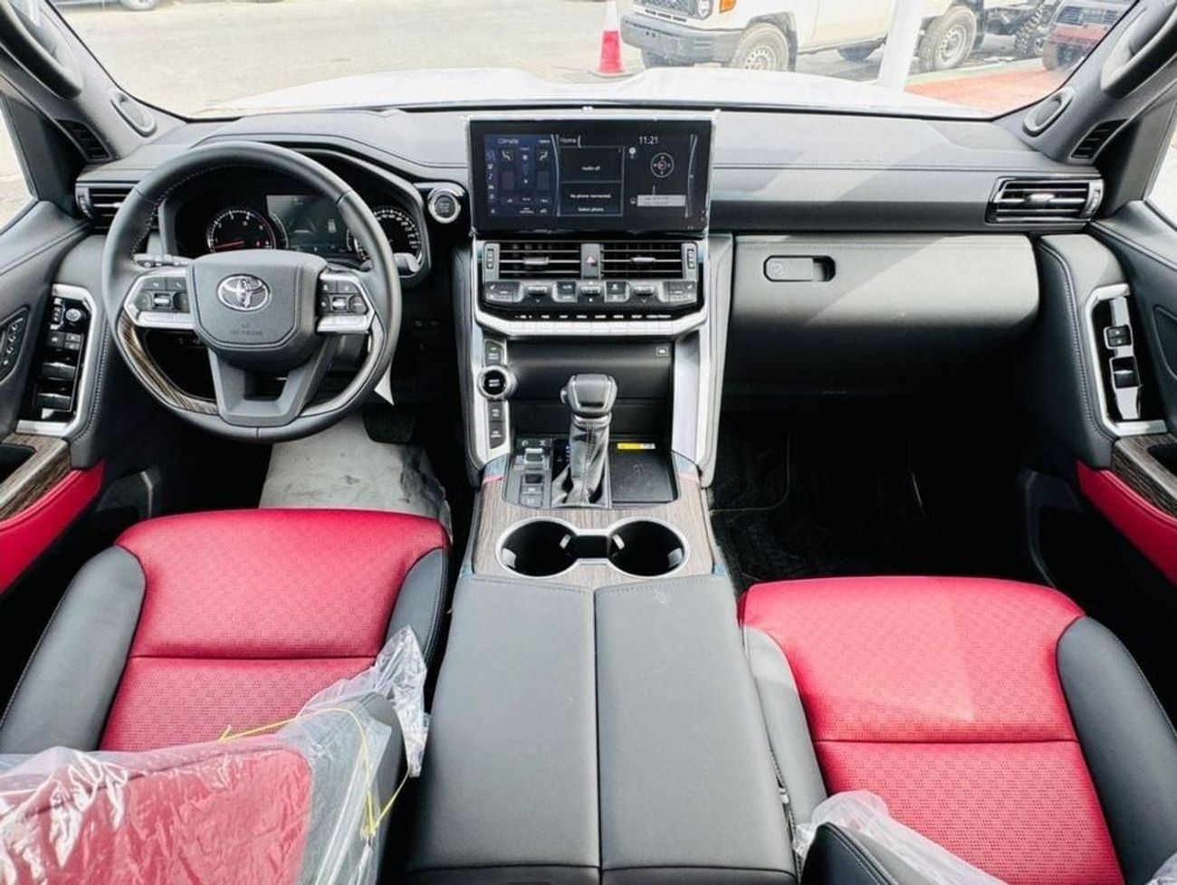 Toyota Land Cruiser TOYOTA LC300-3.3L DIESEL 4WD BLACK COLOR-GCC-FULL OPTION 2024