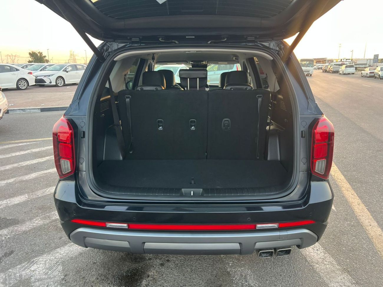 Hyundai Palisade 2024 Hyundai Palisade Sel - 3.8L V6 - Auto Trunk - Leather & Electric Seats - Key Engine Start Optio