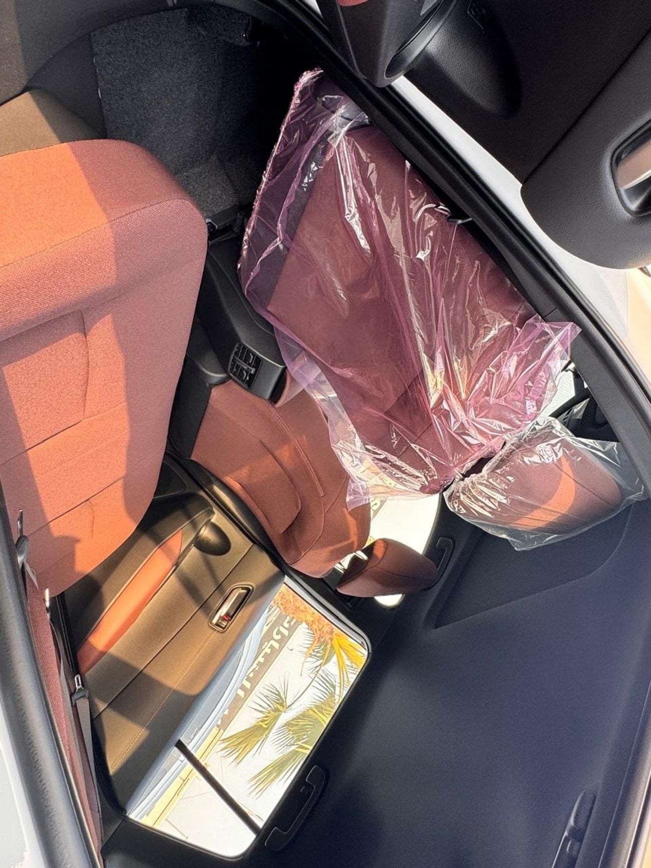 تويوتا كورولا كروس LTD HEV Corolla cross  1.8 L hybrid  2025 YM Sunroof  Medium option  GCC spec