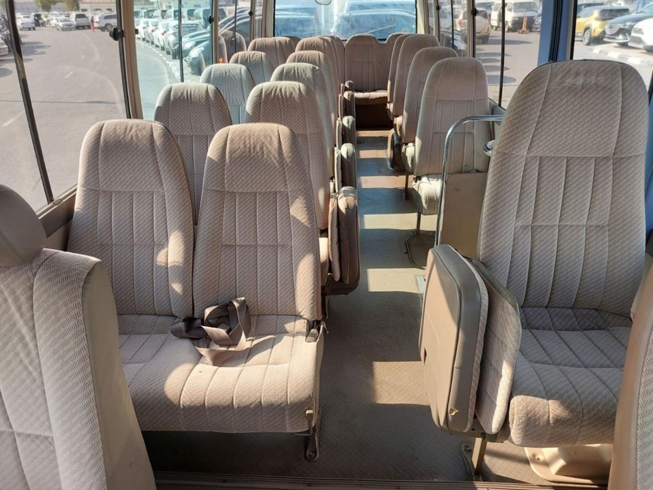 Toyota Coaster TOYOTA COASTER BUS RHD 1998 MODEL 4.2 L DIESEL AUTOMATIC(PM02737)