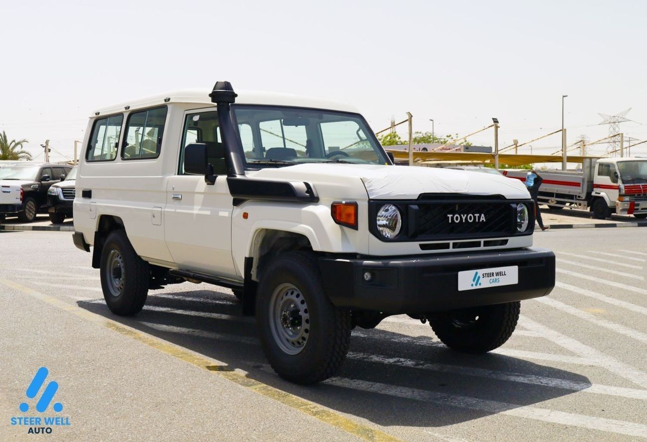 Toyota Land Cruiser 70 LC78 4.0L Petrol - Automatic - V6