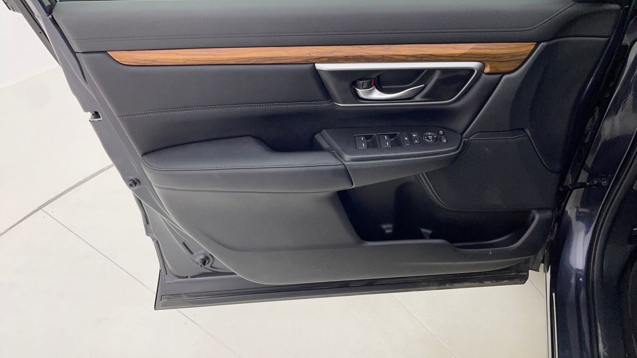 هوندا سي آر في TOURING 2.4 | بدون دفعة مقدمة | اختبار القيادة في المنزل