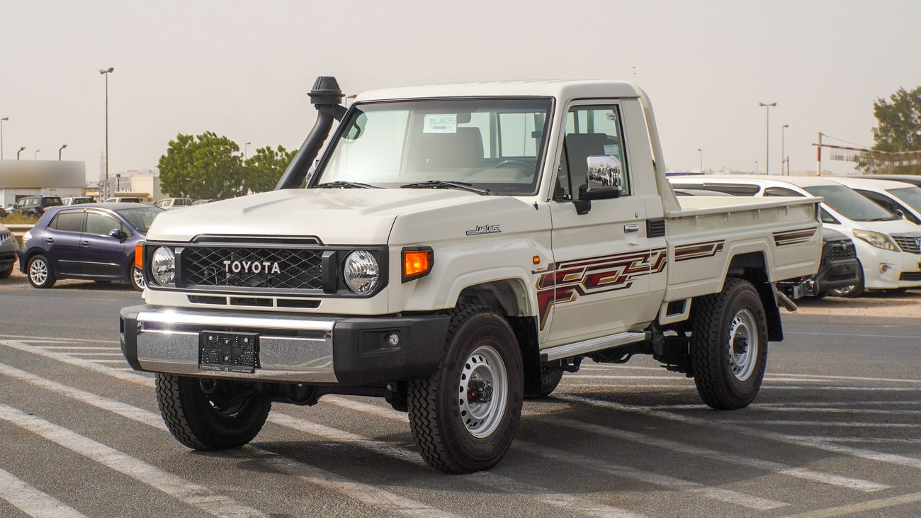 Toyota Land Cruiser Pick Up 4.0L V6 Single Cabin M/T
