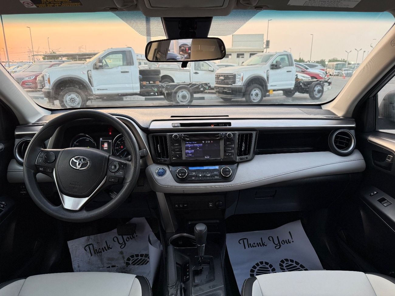 تويوتا راف ٤ LE 2.5L (219 HP)