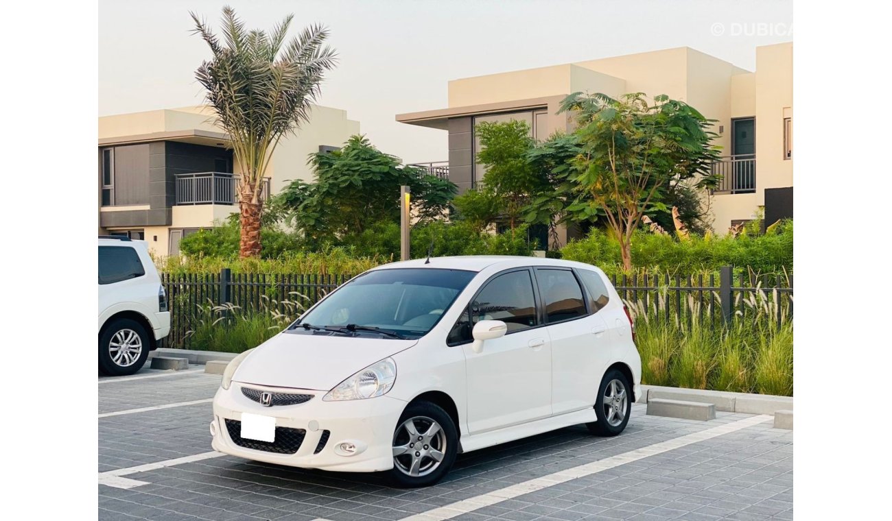 Honda Jazz Honda Jazz || GCC || Less Mileage || Very Well Maintained