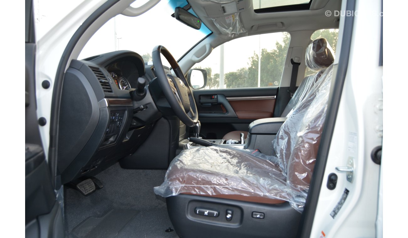 Toyota Land Cruiser GXR 4X4 4.0L with Leather Seats