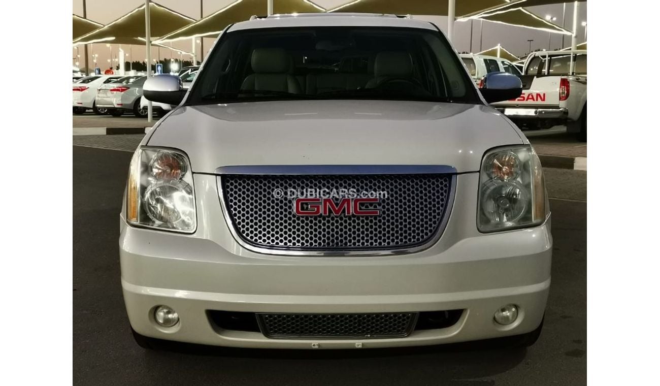 GMC Yukon GMC YOUKAN DENALI 2011 GCC SPECEFECATION