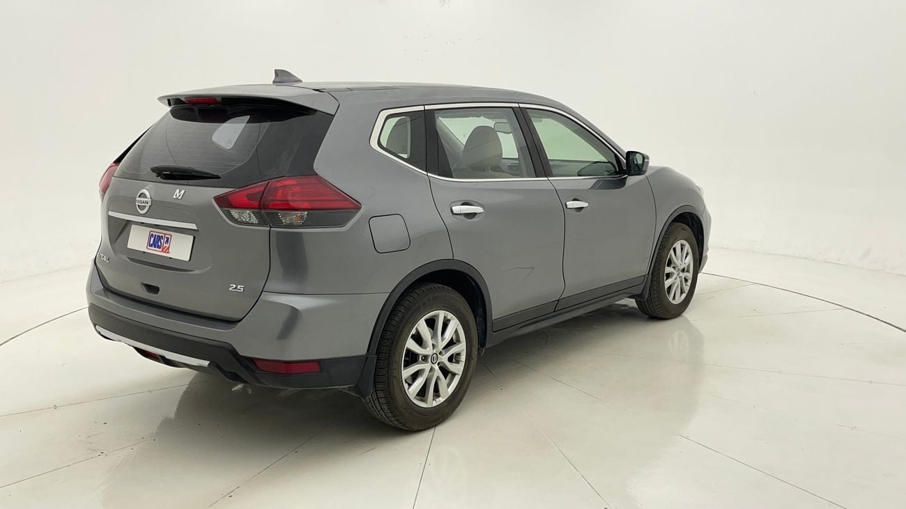 نيسان إكس تريل S 2.5 | بدون دفعة مقدمة | اختبار قيادة مجاني للمنزل