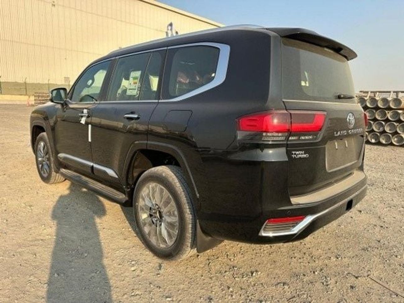 تويوتا لاند كروزر 2026 Toyota Land Cruiser LC300 VX (High-Option with Radar) 3.5L V6 Twin Turbo Petrol A/T 4WD Export