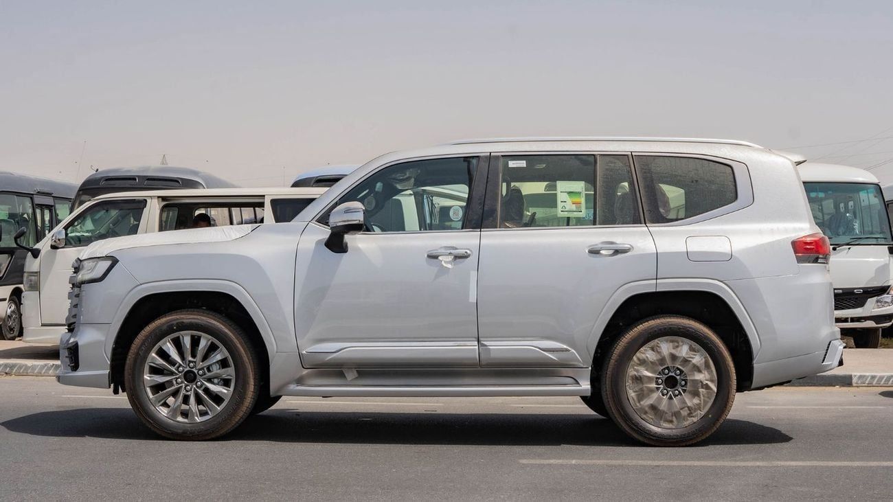 Toyota Land Cruiser 2025 Toyota Land Cruiser VXR 3.5L Twin Turbo AT Petrol (Silver)