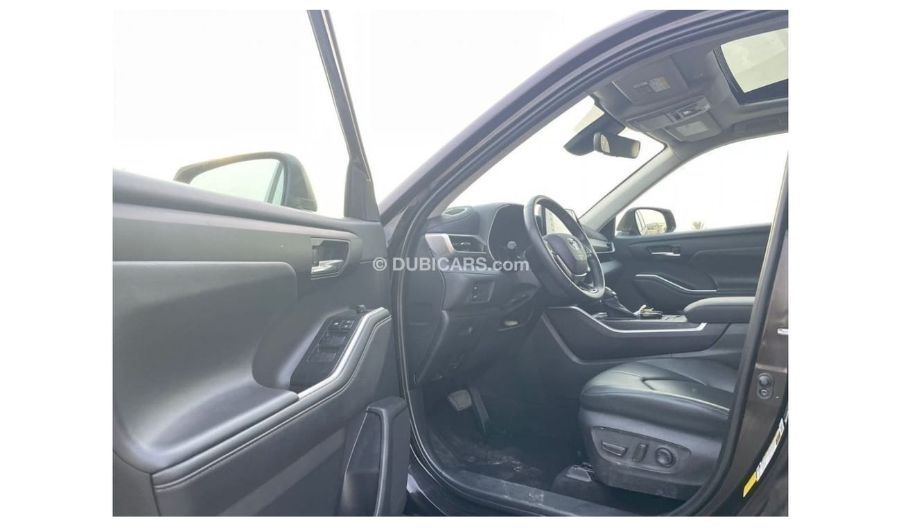 Toyota Highlander 2021 Toyota Highlander XLE 4x4 All Wheel Drive 3.5L V6 / -