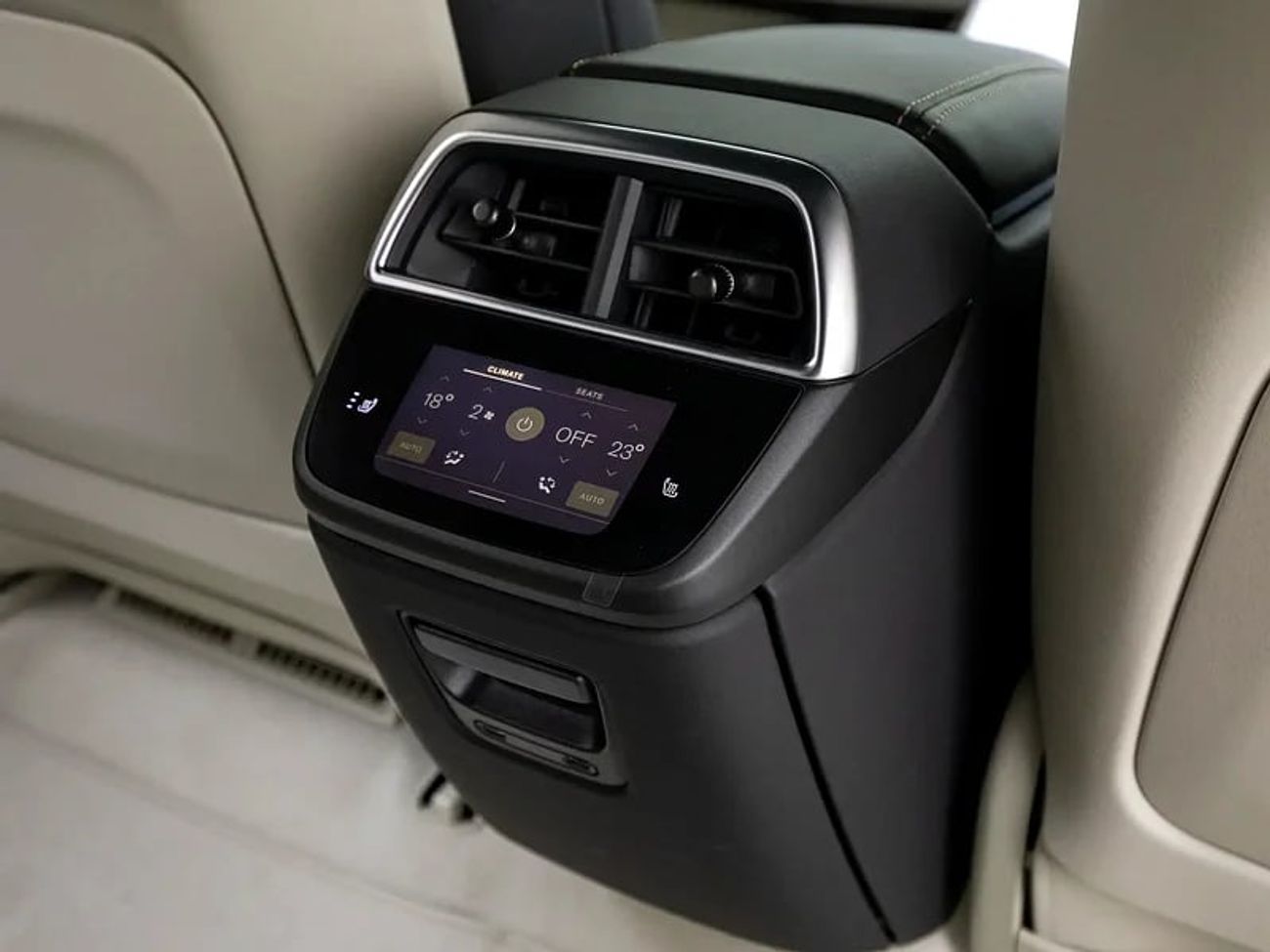 لوسيد اير Pure