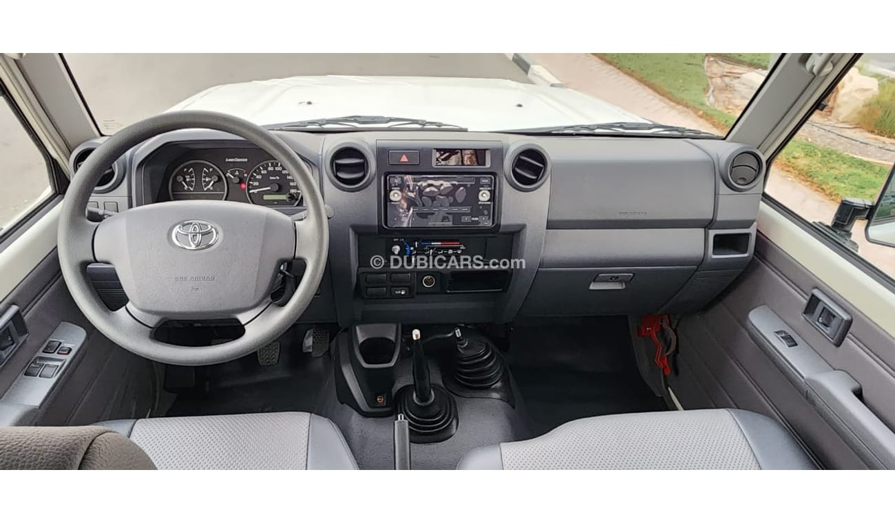 Toyota Land Cruiser 70 TOYOTA LAND CRUISER HARD TOP LC 78  4.2L