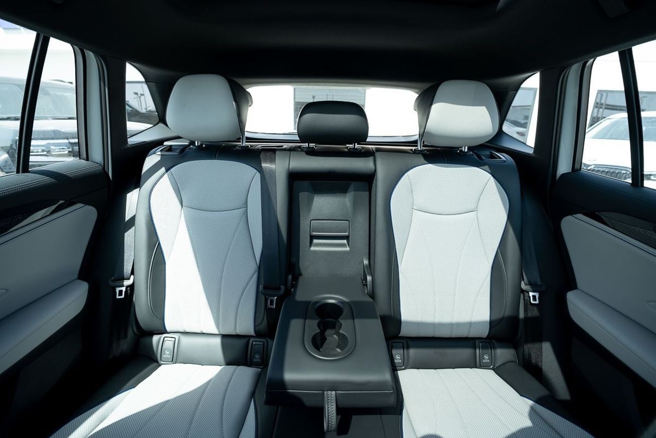 Volkswagen Tiguan L Pro 380TSI 2WD R-Line 2.0L Smart Leading 2025