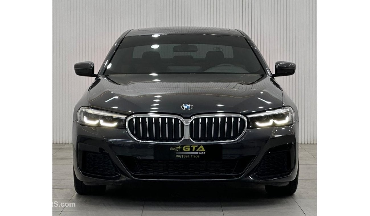بي أم دبليو 520i M Sport Comfort 2022 BMW 520i M-Sport, May 2027 BMW Warranty + Service Pack, Full Options, Low Kms