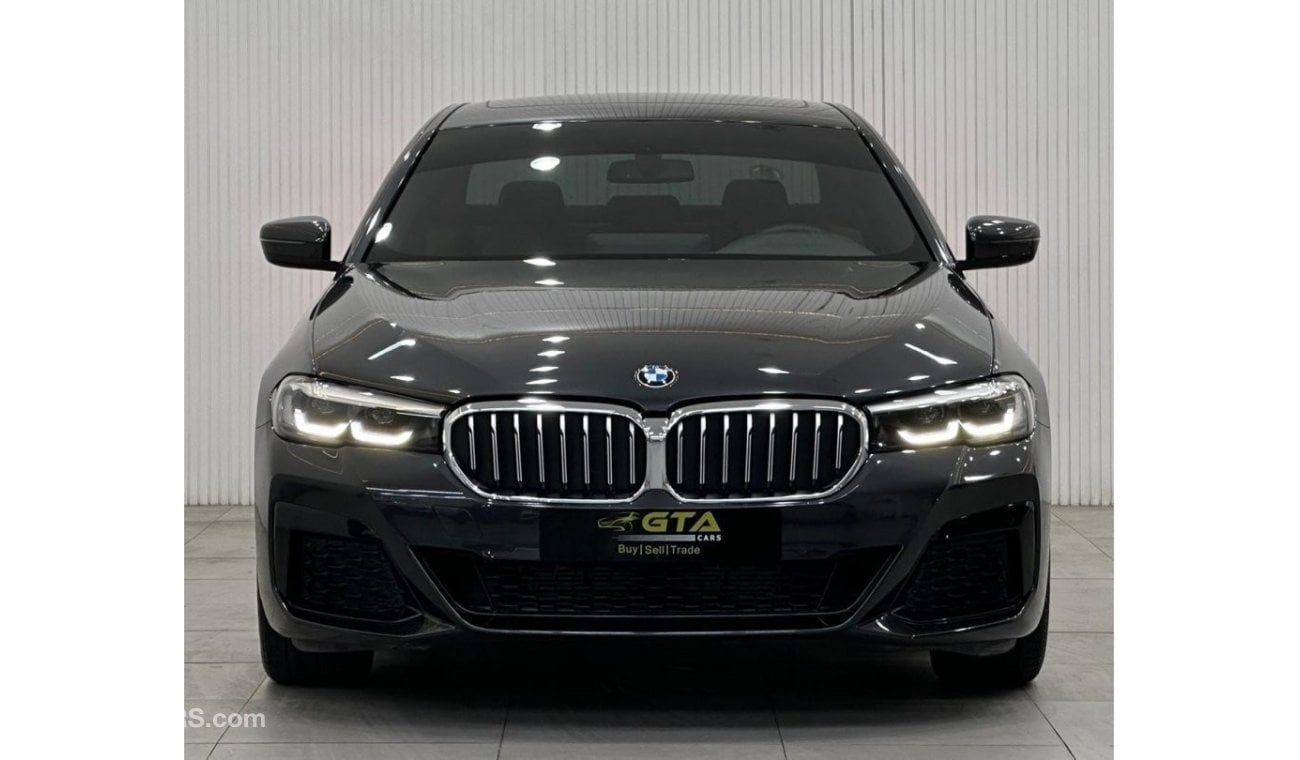 بي أم دبليو 520 M Sport Comfort 2022 BMW 520i M-Sport, May 2027 BMW Warranty + Service Pack, Full Options, Low Kms