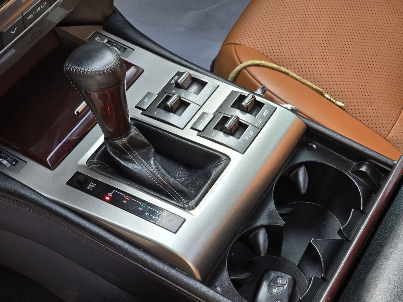 Lexus GX460 Platinum 4.6L LEXUS GX-460 GCC 2017 ORGINAL PAINT // V8 // FULL OPITION // PERFECT CONDITION