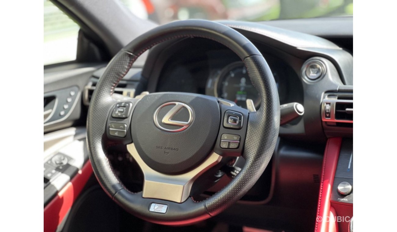 لكزس RC 300 بريمير